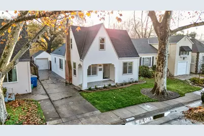2705 Harkness Street, Sacramento, CA 95818 - Photo 2