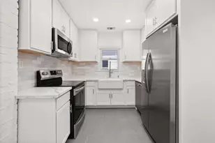 2705 Harkness St, Sacramento, CA 95818 - Photo 4