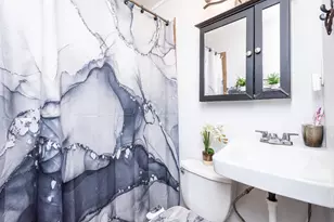 5406 59th St, Sacramento, CA 95820 - Photo 18