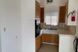 1685 Glenrose Ave, Sacramento, CA 95815 - Photo 4