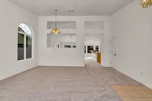 2179 W Rock Creek Ct, Merced, CA 95348 - Photo 8