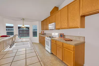 2179 W Rock Creek Court, Merced, CA 95348 - Photo 12