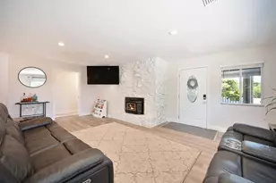 737 Cresta Ct, El Dorado Hills, CA 95762 - Photo 10