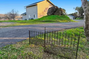 10757 Oak Hill Dr, Rough and Ready, CA 95975 - Photo 8