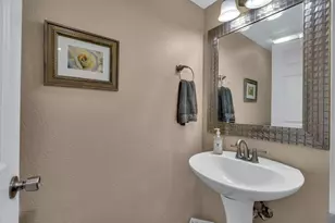 2564 Glenview Dr, Hollister, CA 95023 - Photo 22