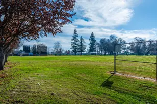 421 Lindsay Ave, Sacramento, CA 95838 - Photo 42