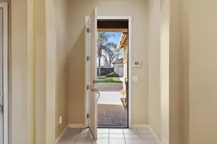 612 Beck Creek Ln, Patterson, CA 95363 - Photo 6