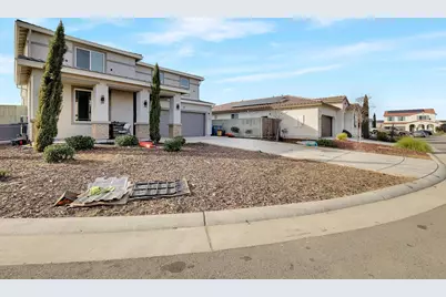 882 Kirkwood Court, Olivehurst, CA 95961 - Photo 4