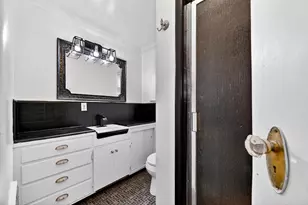 3126 31st St, Sacramento, CA 95817 - Photo 32