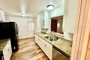 2118 W Sonoma Ave, Stockton, CA 95204 - Photo 14