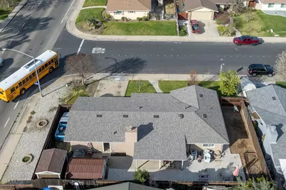 2098 Joett Drive, Turlock, CA 95380 - Photo 32