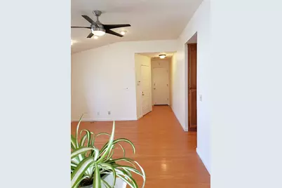 9301 Kilcolgan Way, Elk Grove, CA 95758 - Photo 10