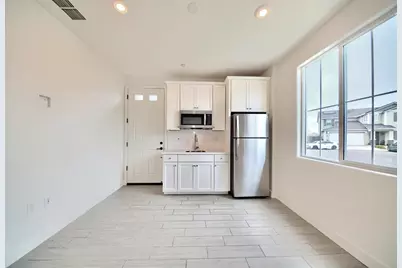 10918 Miacomet Court, Stockton, CA 95219 - Photo 10