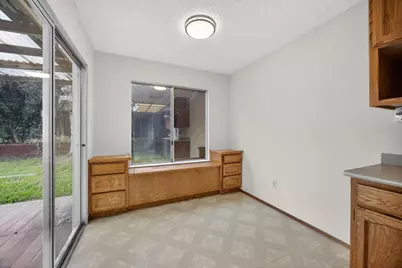 7998 Caceres Way, Sacramento, CA 95823 - Photo 18