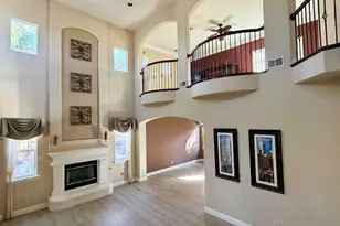 9737 Mountain Vista Cir, Elk Grove, CA 95757 - Photo 4