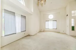 9659 N Shenandoah Ln, Fresno, CA 93720 - Photo 10