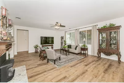 3046 Indianapolis Avenue, Clovis, CA 93619 - Photo 10