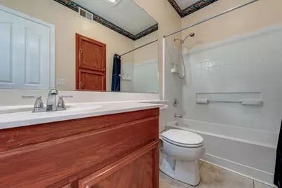 8956 E Valley Drive, Elk Grove, CA 95624 - Photo 28
