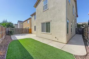 8444 Vila Gale Way, Elk Grove, CA 95757 - Photo 38