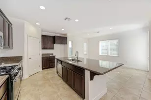 8444 Vila Gale Way, Elk Grove, CA 95757 - Photo 12