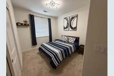 8444 Vila Gale Way, Elk Grove, CA 95757 - Photo 32