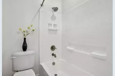 939 Dixieanne Avenue, Sacramento, CA 95815 - Photo 26