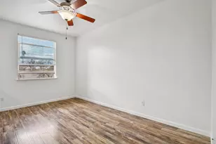 939 Dixieanne Ave, Sacramento, CA 95815 - Photo 14