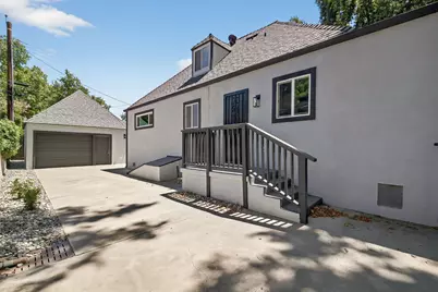 2725 Harkness Street, Sacramento, CA 95818 - Photo 20