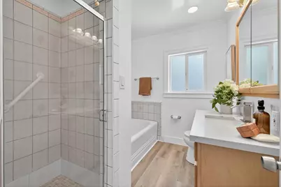 2725 Harkness Street, Sacramento, CA 95818 - Photo 18