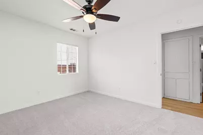 4551 Orinda Way, Sacramento, CA 95820 - Photo 22