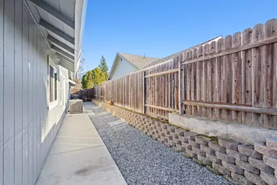 1333 Stonebridge Way, Roseville, CA 95661 - Photo 44