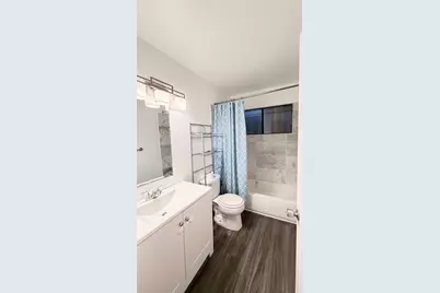 6808 Burdett Way, Sacramento, CA 95823 - Photo 4