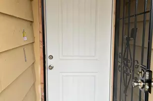 6808 Burdett Way, Sacramento, CA 95823 - Photo 20