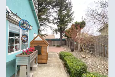 7505 Vixen Court, Hughson, CA 95326 - Photo 28