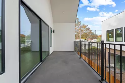 2505 W Street, Sacramento, CA 95818 - Photo 8