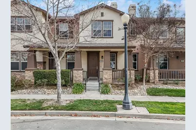 575 Wild Stallion Drive #15, Oakdale, CA 95361 - Photo 2