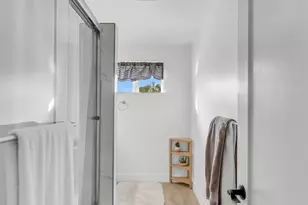 5415 Del Rio Rd, Sacramento, CA 95822 - Photo 20