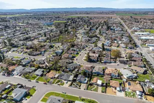 124 Muir Cir, Woodland, CA 95695 - Photo 30