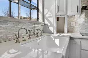 7019 Forbs Way, Citrus Heights, CA 95610 - Photo 18