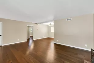 4609 Nottingham Cir, Sacramento, CA 95864 - Photo 18