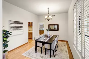 2050 Campton Cir, Gold River, CA 95670 - Photo 8