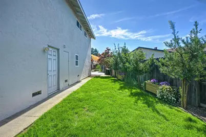 8328 Caribbean Way, Sacramento, CA 95826 - Photo 54