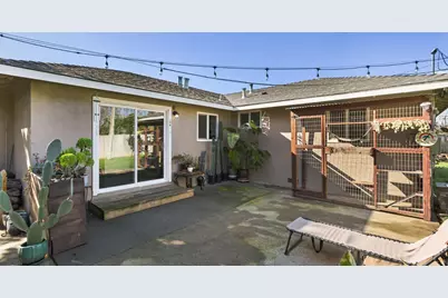 4537 Brent Court, Sacramento, CA 95820 - Photo 32