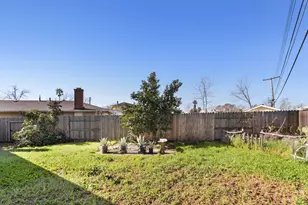 4537 Brent Ct, Sacramento, CA 95820 - Photo 30