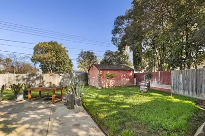 4537 Brent Court, Sacramento, CA 95820 - Photo 28