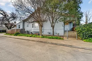 3126 31st St, Sacramento, CA 95817 - Photo 8