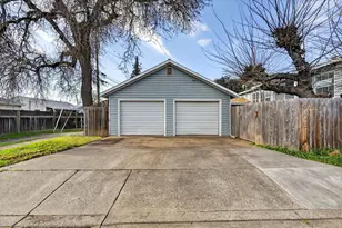 3126 31st St, Sacramento, CA 95817 - Photo 10