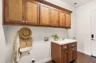 913 Tuscan Ln, Sacramento, CA 95864 - Photo 56