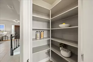 3145 Demartini Dr, Roseville, CA 95661 - Photo 18