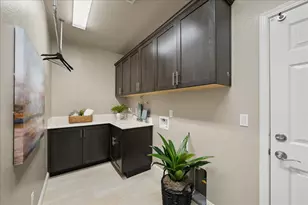 3145 Demartini Dr, Roseville, CA 95661 - Photo 26